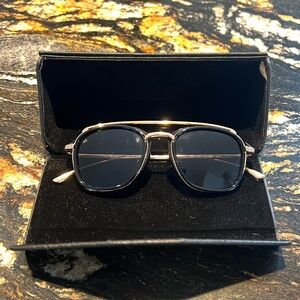 PRIVÉ REVAUX The Jetsetter Black & Gold Sunglasses w/ magnetic close case